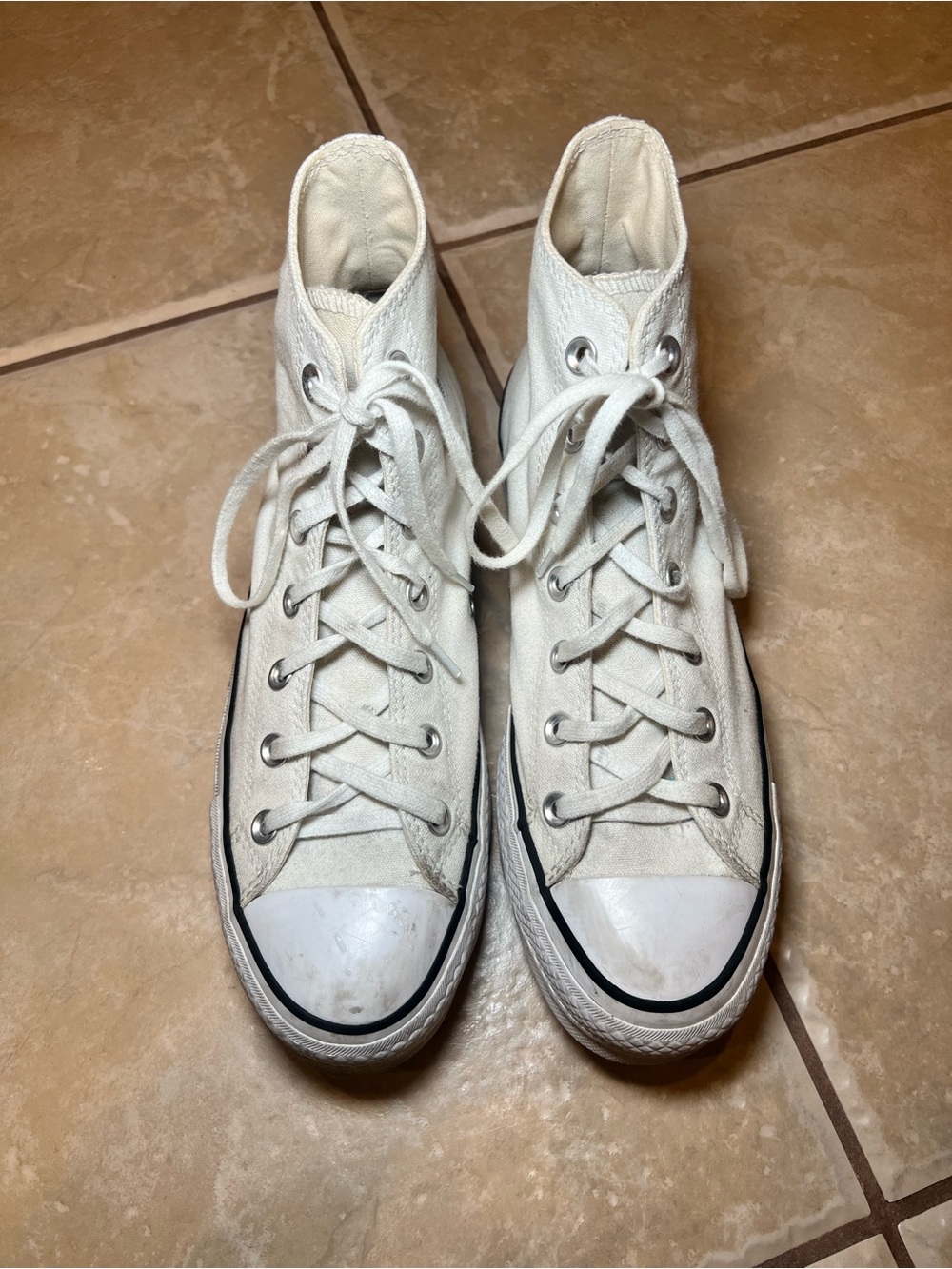 Women’s White High-Top Athletic Sneakers - Classic Canvas Style